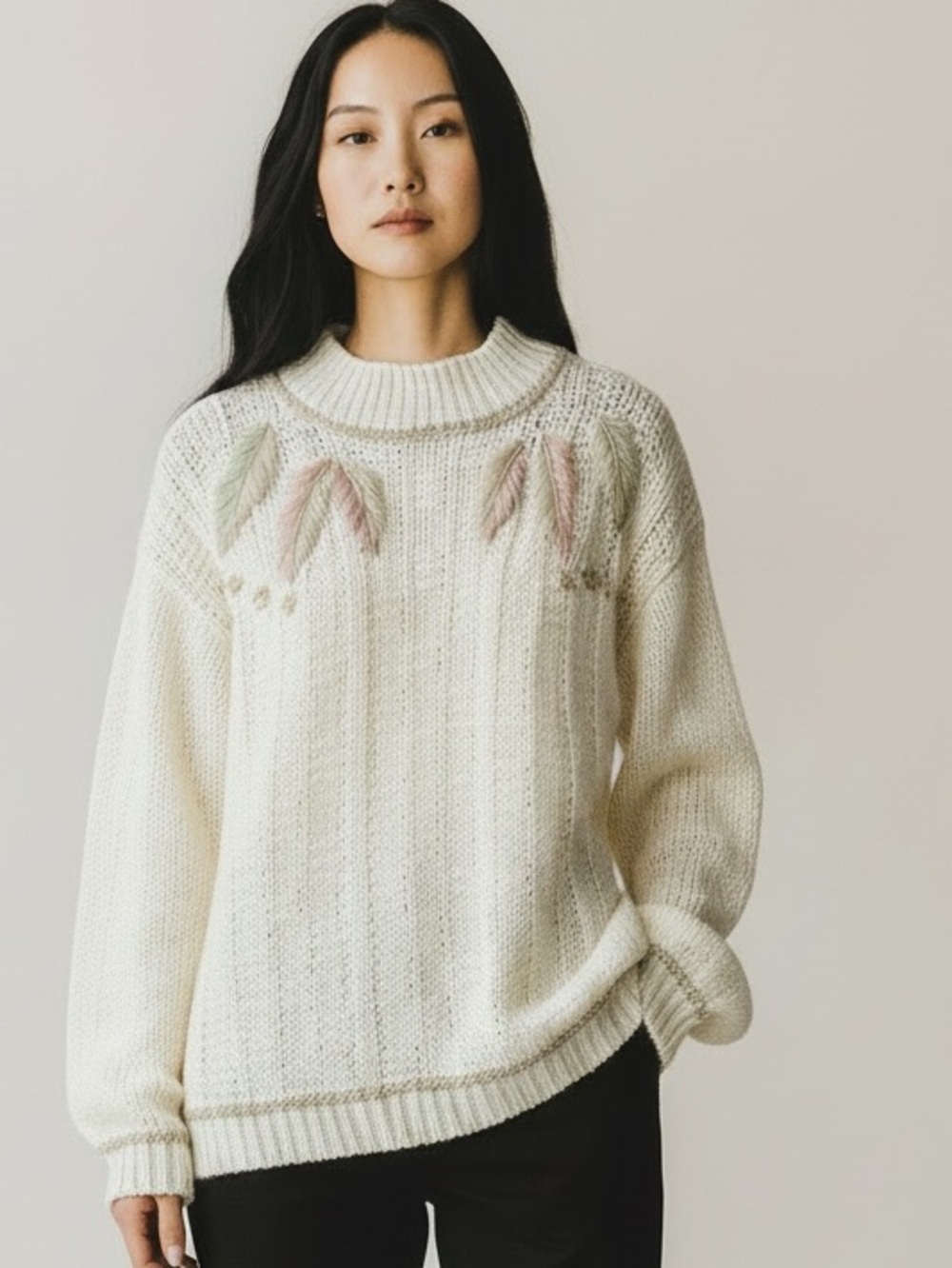 Vintage L.A. Blues | Cream Sweater with Feather Accents Sz M
